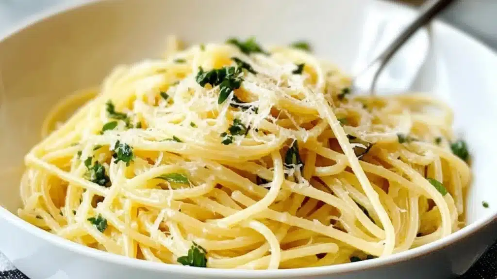 quick and easy garlic lemon pasta recipe that's ready in less than 30 minutes